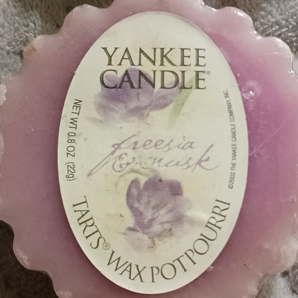 Yankee Candle Wax Melts (9) - Picture 8 of 9